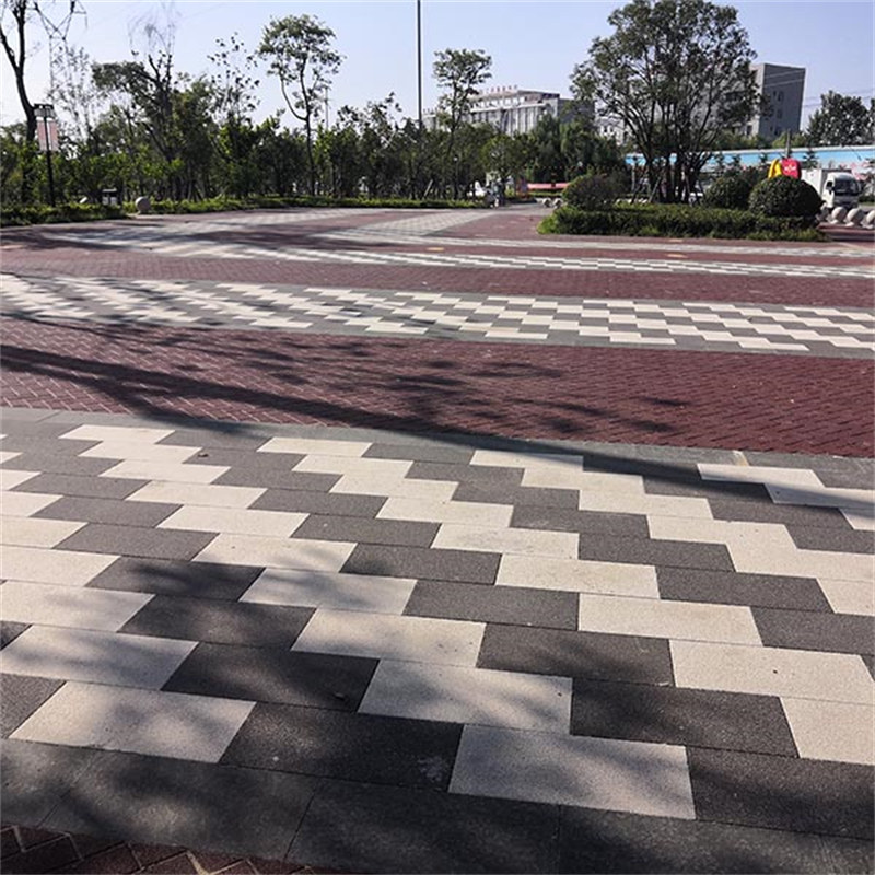 河南省商丘虞城人民公园地面人行道陶瓷透水砖项目案例